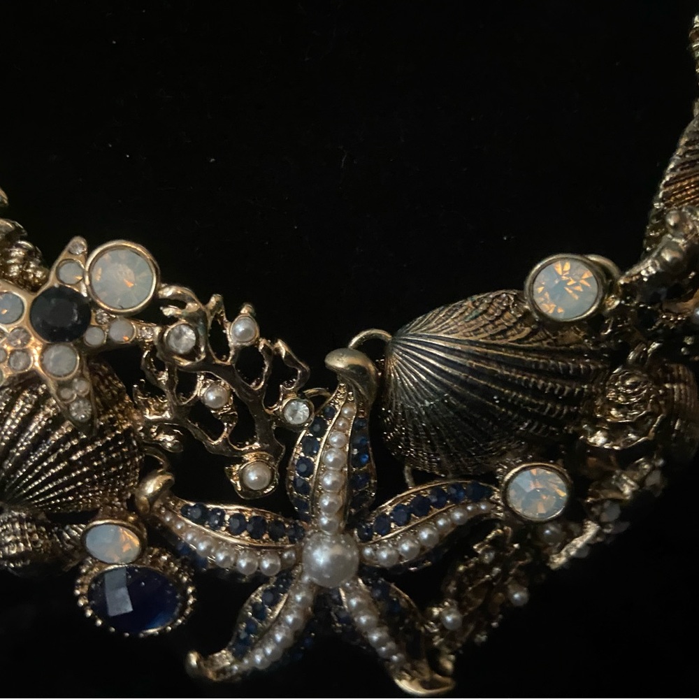 ST Thomas seashore necklace - Picture 2 of 4